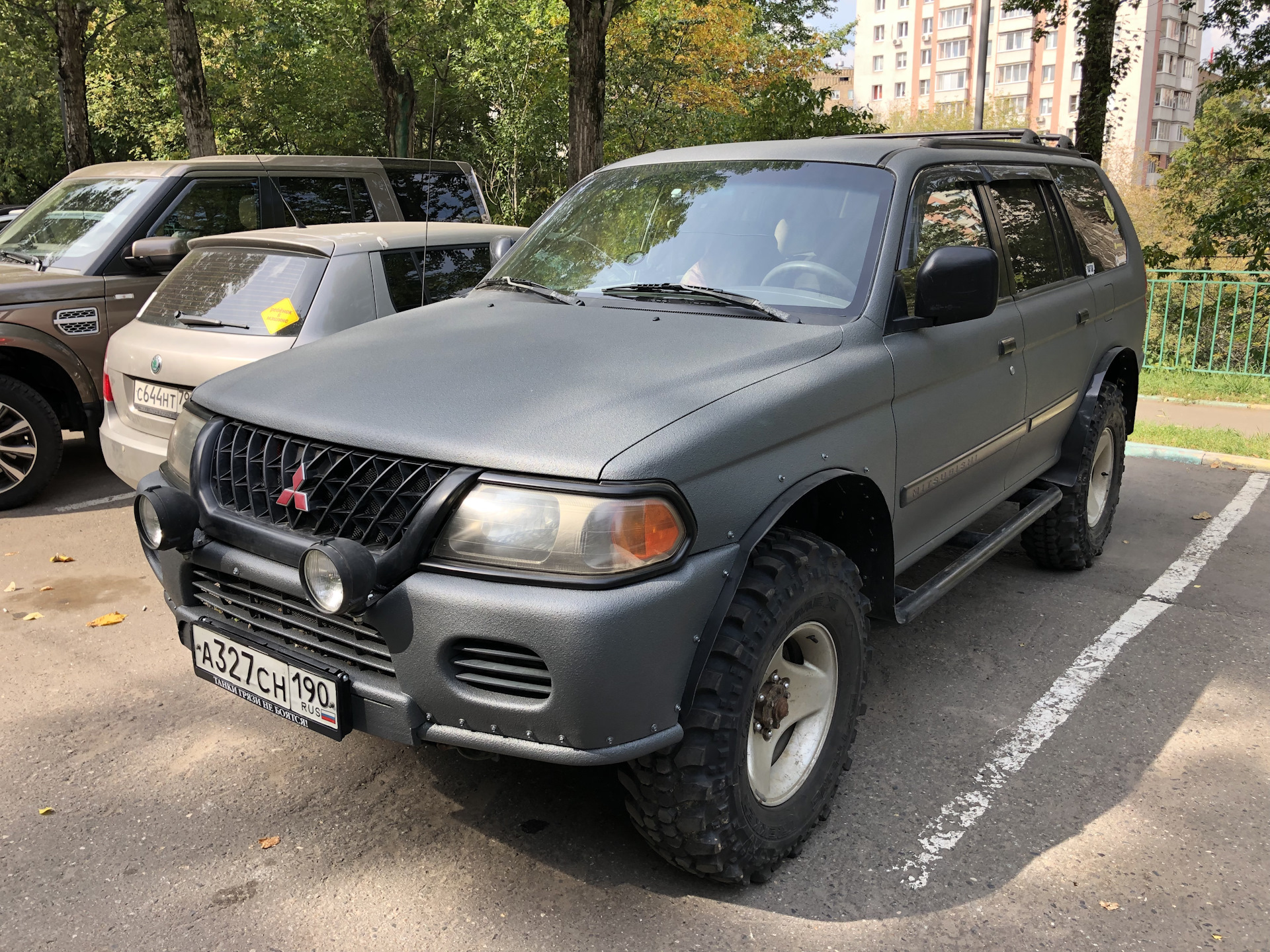 Mitsubishi sport 1. Mitsubishi Montero Sport 3.0. Мицубиси Монтеро 1. Montero Sport 2. Мицубиси Монтеро спорт 1 поколения.