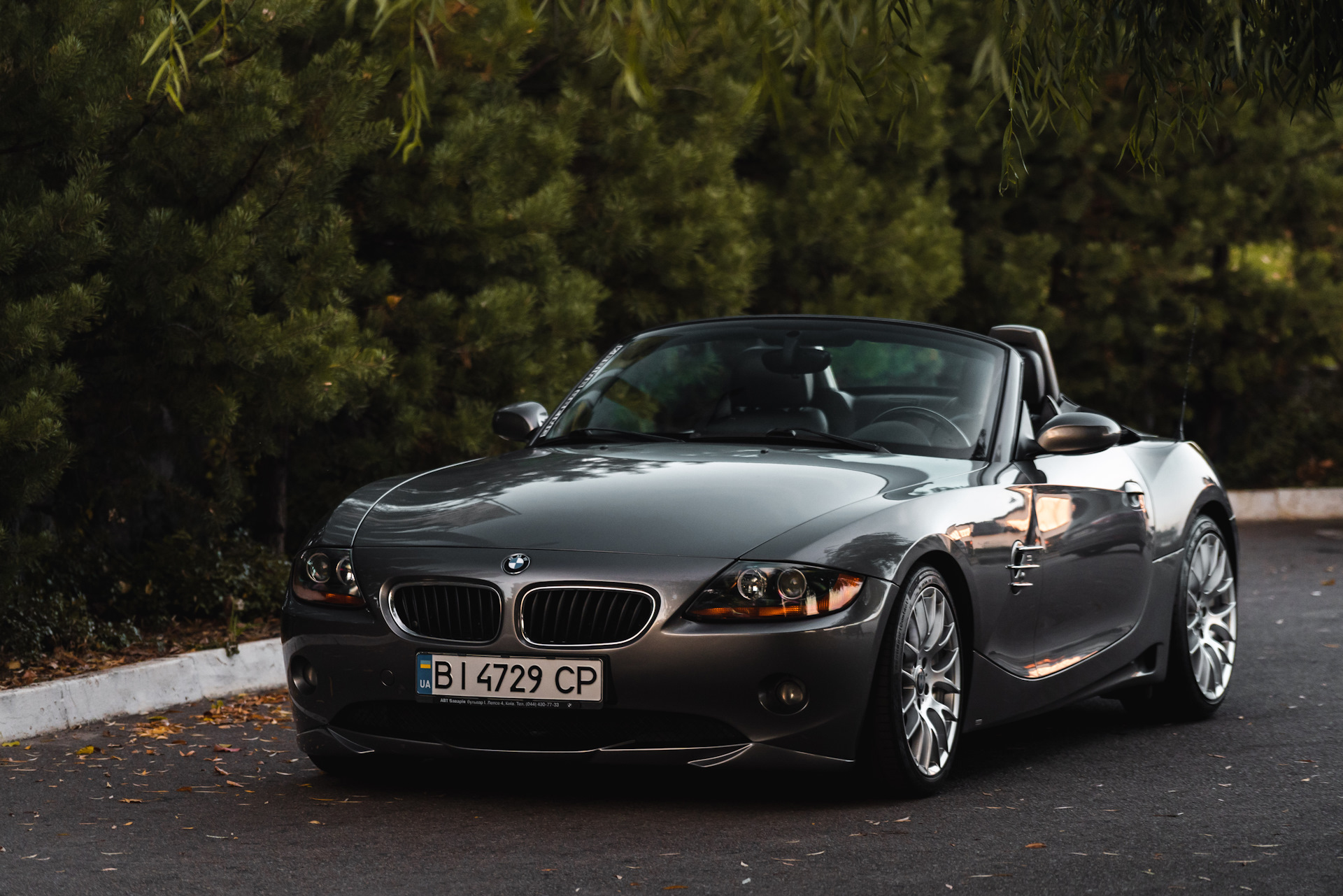 Z 4 4 0. БМВ Зетка. BMW z4 Ялта. БМВ Зетка новая. БМВ Зетка 4.