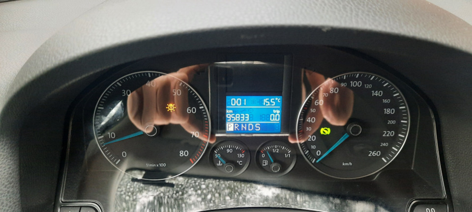 Пересвет стрелок приборной панели. — Volkswagen Jetta V, 1,6 л, 2008 ...
