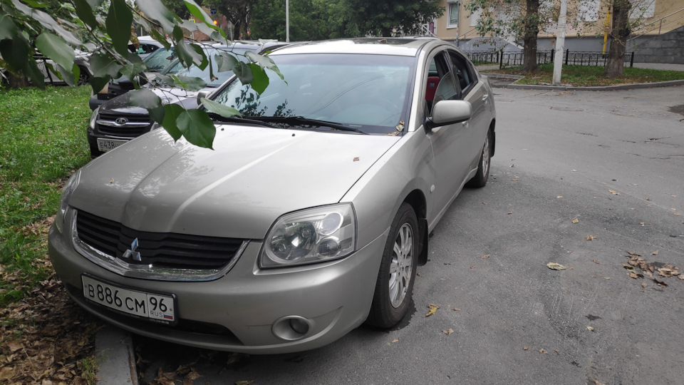 Клинит ручник! Чо делать хз — Mitsubishi Galant (9G), 2,4 л., 2006 года ...