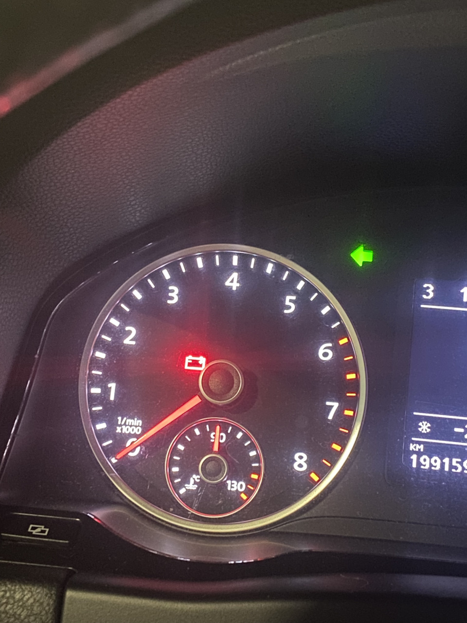 фото — Volkswagen Tiguan (1G)