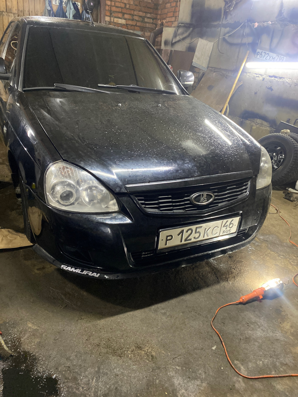 Фары с линзой и губа самурай — Lada Приора хэтчбек, 1,6 л, 2009 года ...