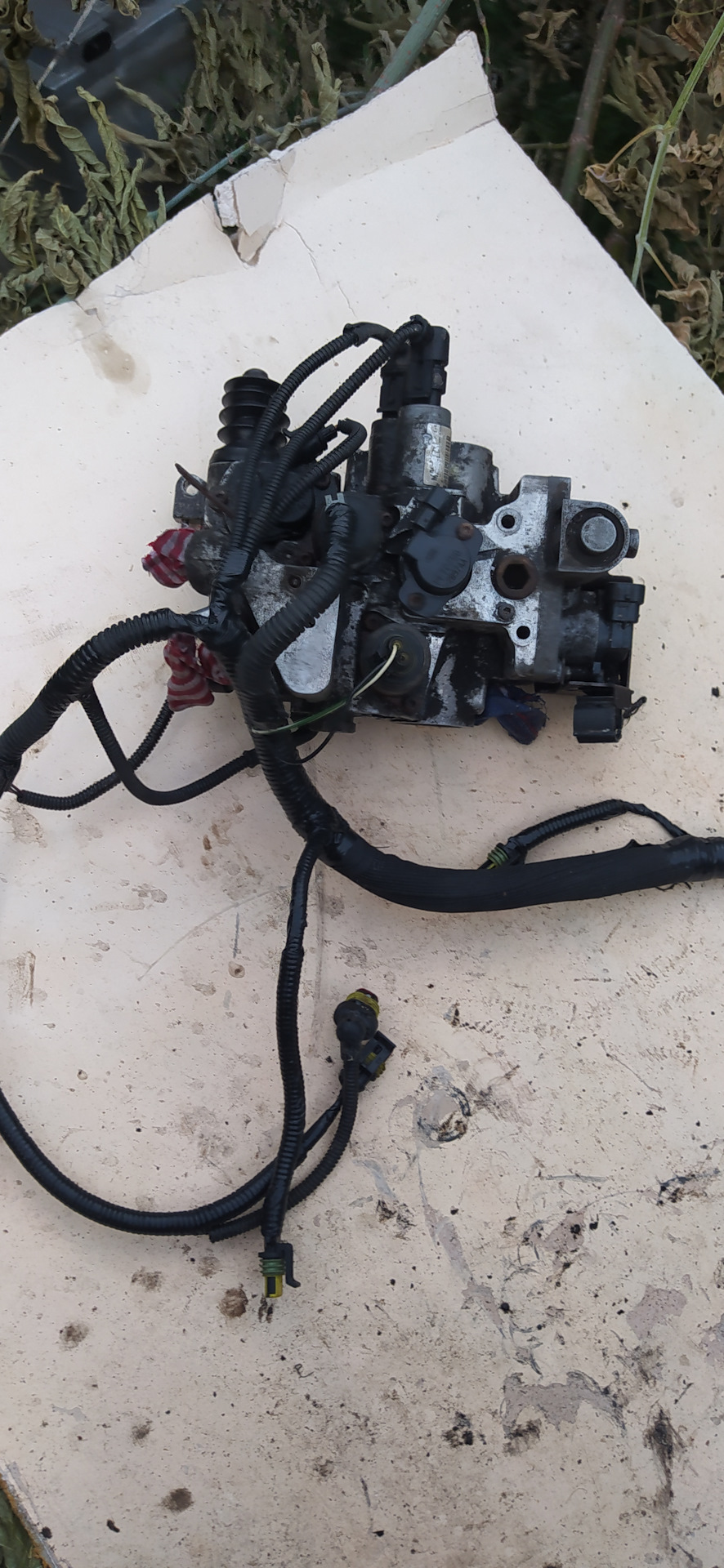 Замена гидроаккумулятора — Lancia Musa, 1,3 л, 2008 года | своими ...