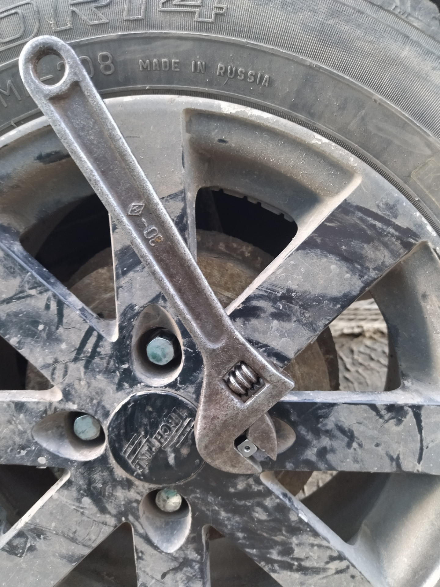 Ремонт резьбы тормозного барабана — Chevrolet Lanos, 1,5 л, 2008 года ...