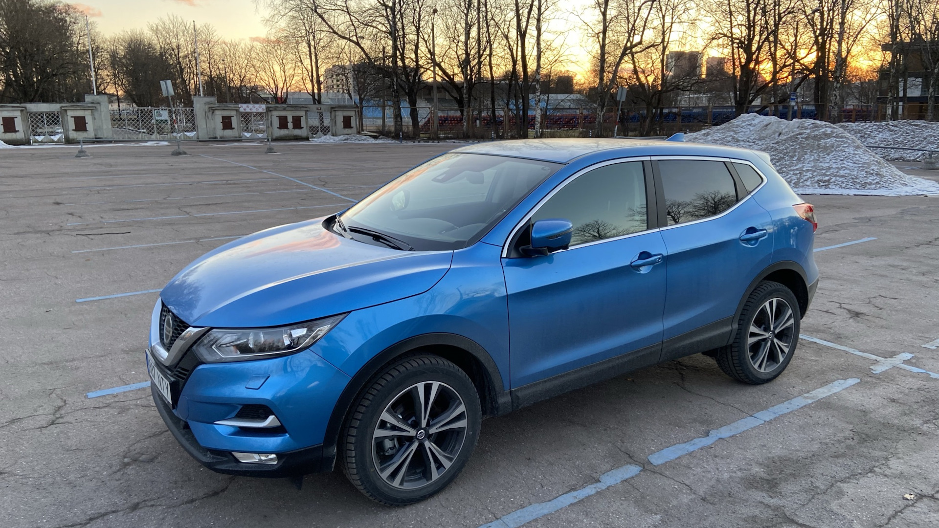 Nissan Qashqai (2G) 1.3 бензиновый 2021 | N-Connecta Vivid Blue на DRIVE2