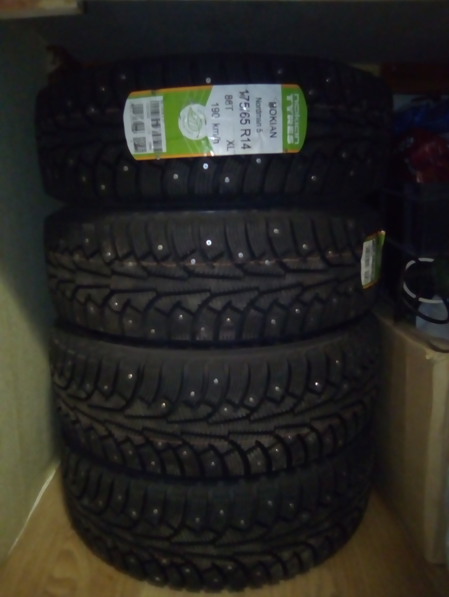 Nokian 175