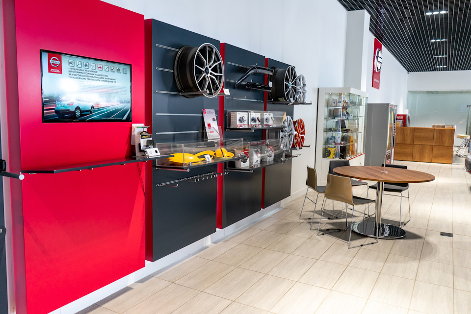 Какой он, Автоцентр на Таганке и в Люблино? Полный приятных мелочей ...