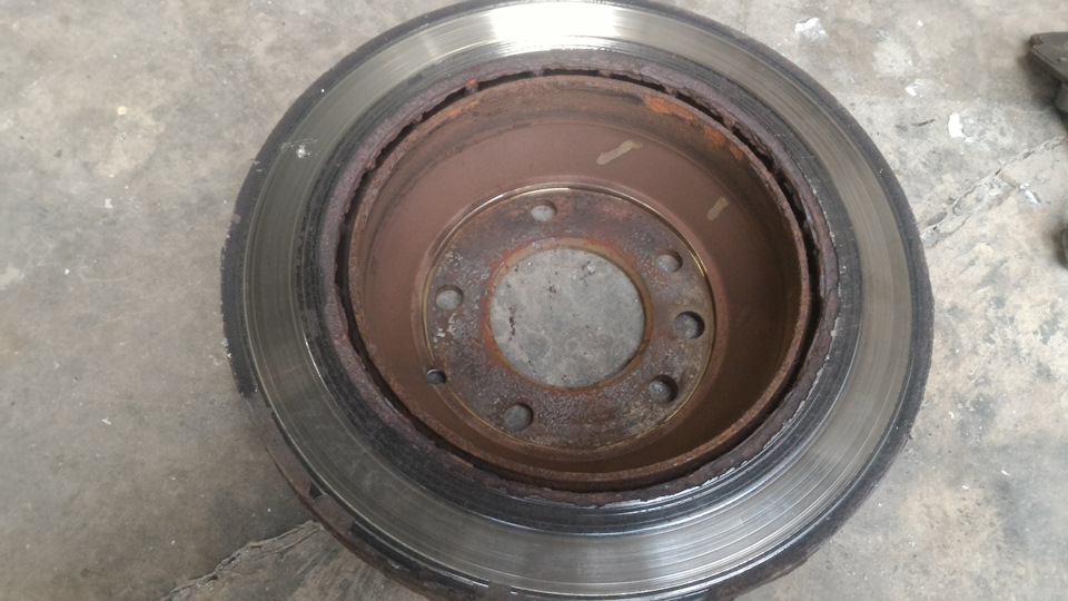 Фото в бортжурнале Volkswagen Touareg (1G)