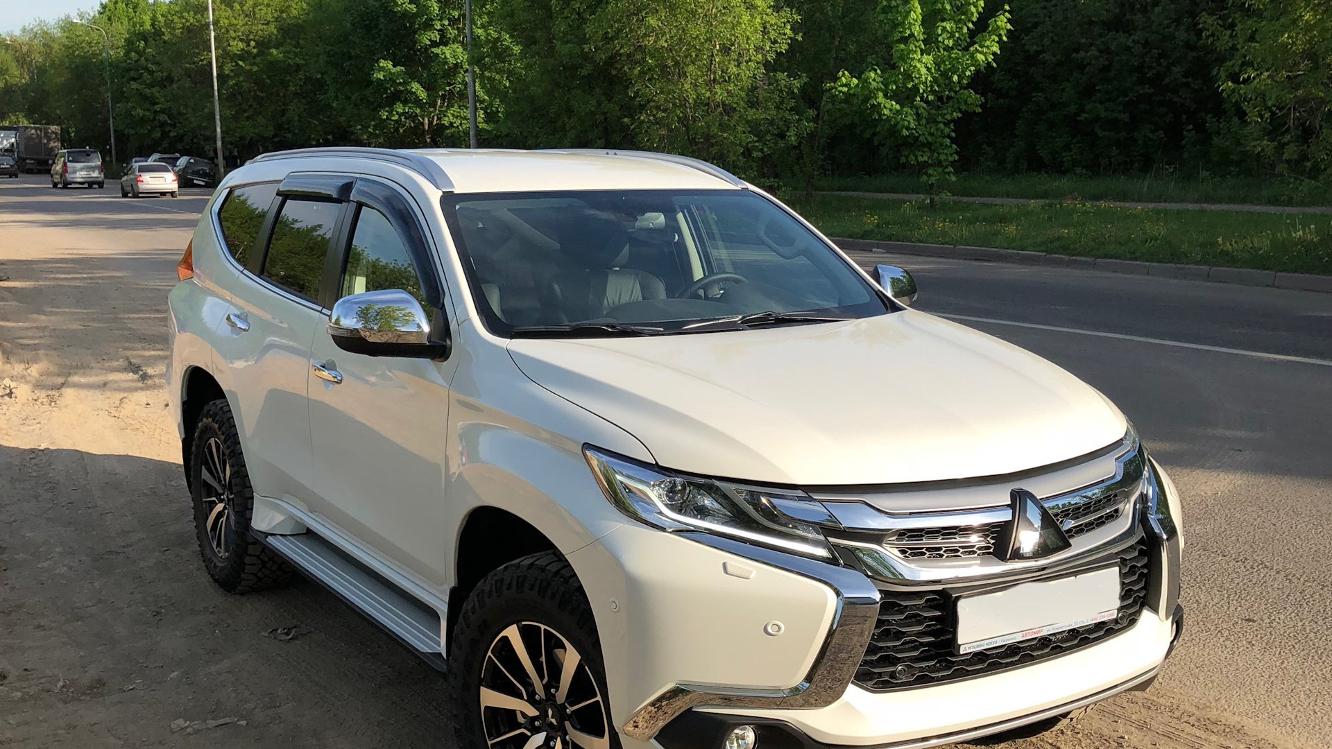 Mitsubishi Pajero Sport (3G) 2.4 дизельный 2018 | на DRIVE2