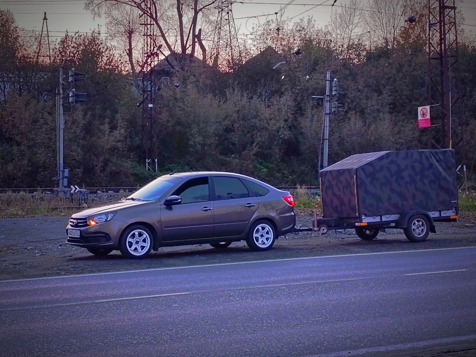 Потом перешёл на всмпо с моей бывшей тринашки — Lada Гранта Лифтбек (2G)
