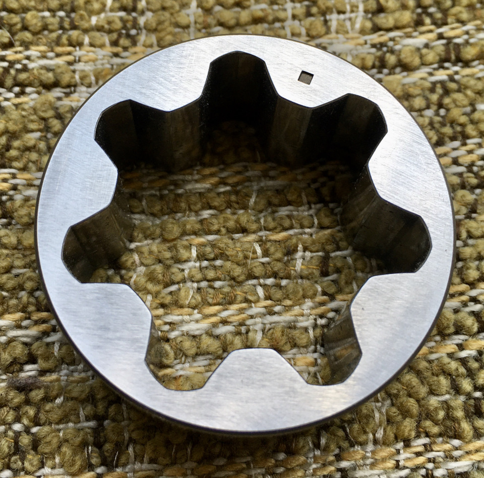 Новая — Volvo XC60 (1G)