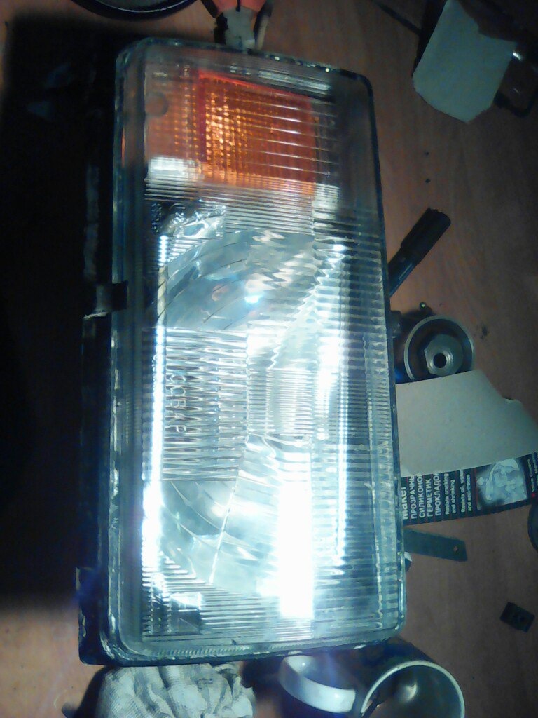 Лопнула фара((( — Lada 21074, 1,6 л, 2006 года | своими руками | DRIVE2