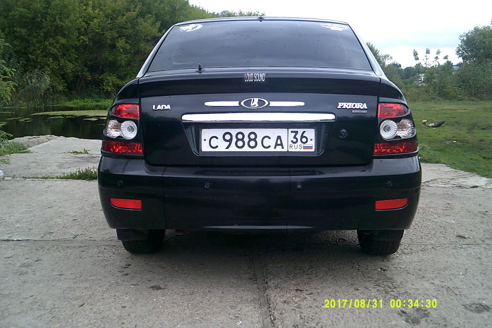 "Хромирование" зада — Lada Приора хэтчбек, 1,6 л, 2010 года | стайлинг ...
