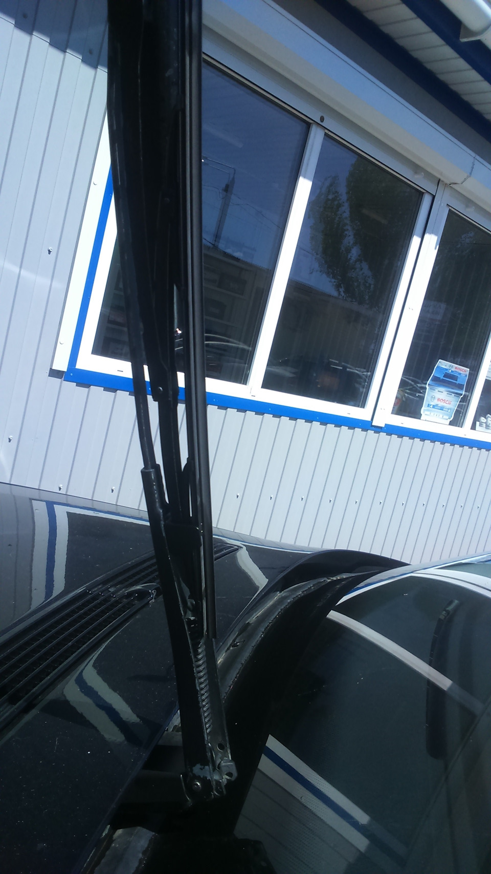 ЗАМЕНА ЩЕТОК СТЕКЛООЧИСТИТЕЛЯ — BMW 7 series (E38), 2,8 л, 2000 года ...