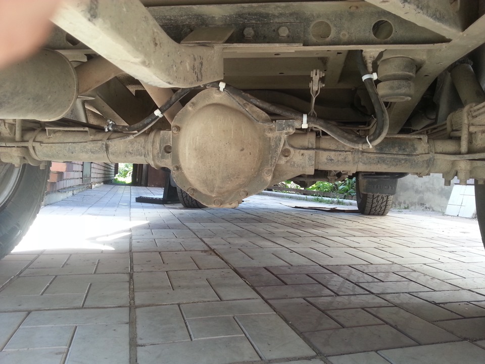 Вывод сапунов под капот — УАЗ Patriot, 2,7 л, 2012 года | тюнинг | DRIVE2