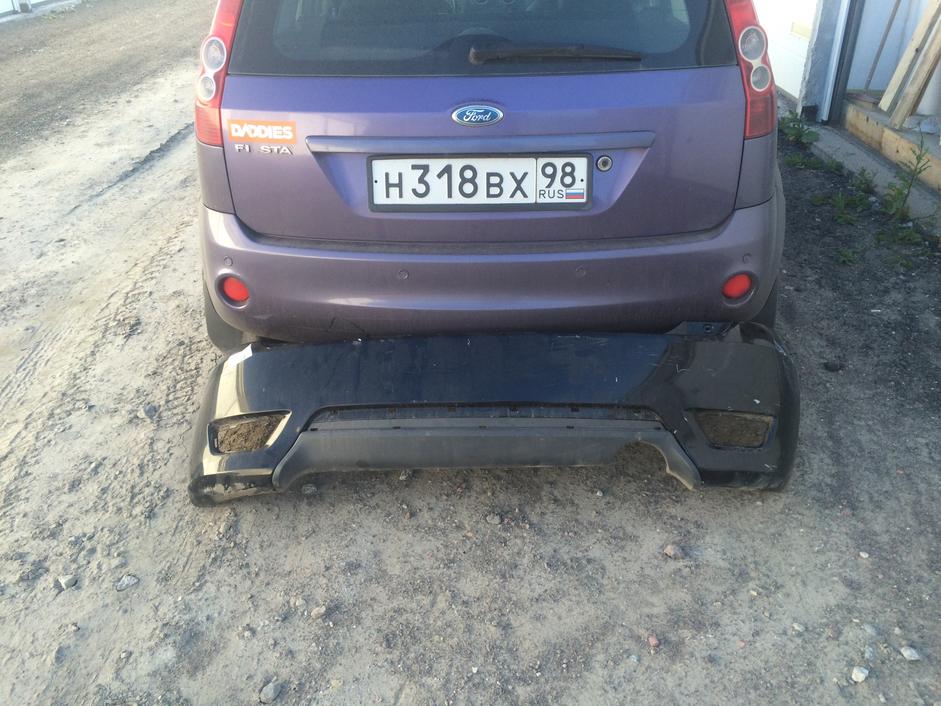 Бампера — Ford Fiesta (Mk V), 1,6 л, 2006 года | запчасти | DRIVE2