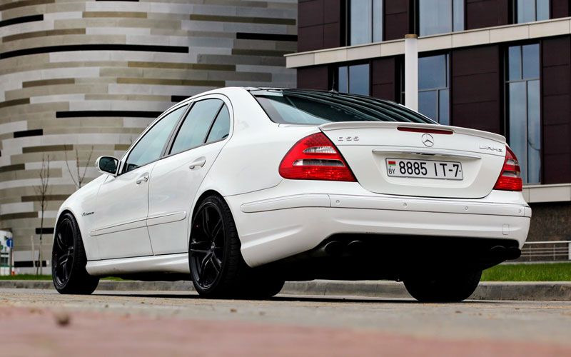 Мерседес беларусь. MB e55 w211 AMG Russia. Е 55 АМГ В 211 ФСО. W211 AMG 6.3 С права. Мерседес в Беларуси.