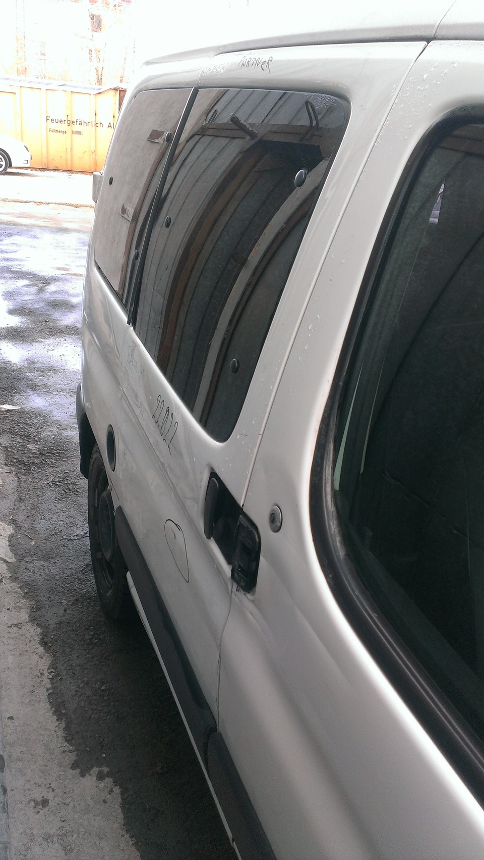 Регулировка сдвижной двери. — Citroen Berlingo (1G), 1,4 л., 2007 года ...