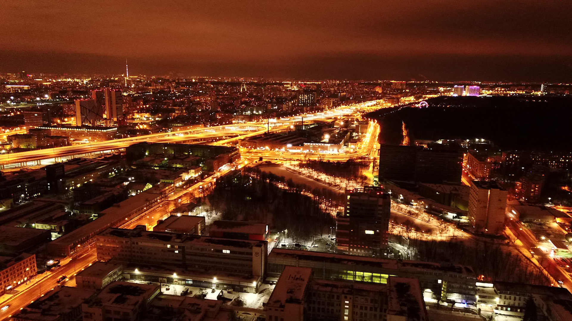 Ковид в москве. Москва вид сверху. Ночная Москва панорама. Ночная Москва с высоты птичьего полета. Вид ночной Москвы из самолета.