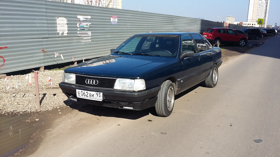 Ходовые с поворотниками — Audi 100 (C3), 1,8 л, 1989 года | электроника ...