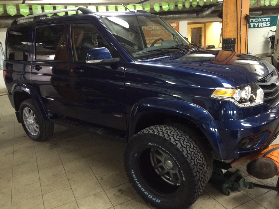 Первый поворот ключа в замке зажигания (0km) — УАЗ Patriot, 2,7 л, 2015 ...