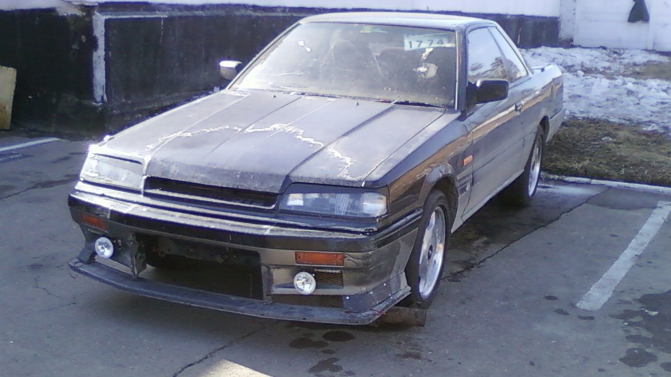 Nissan Skyline r31 GTS R