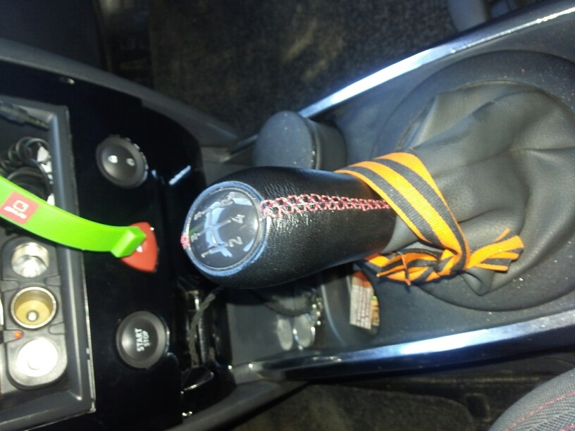 Обшил кожей ручку КПП — Renault Megane II, 1,6 л, 2008 года ...