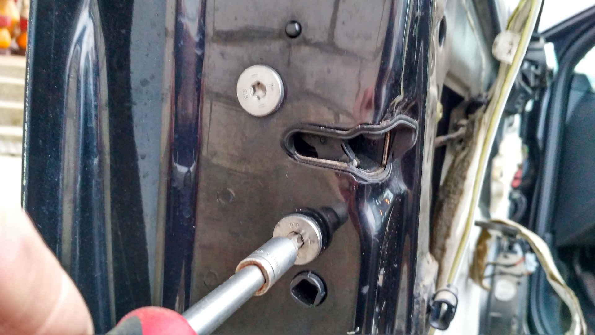 ремонт концевика замка двери водителя peugeot 406