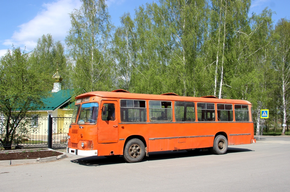 Оранжевый автобус лиаз картинка