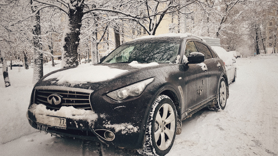 Тонировка задних фар и покраска отражателей передних фар — Infiniti FX ...
