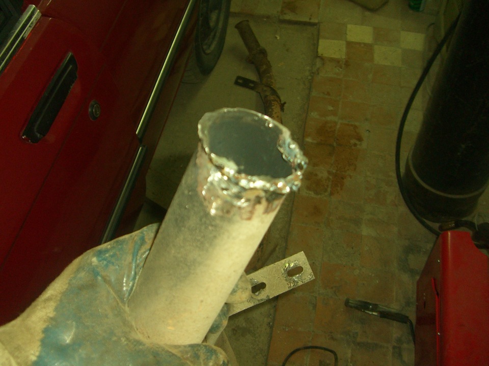 Старая труба, Пробывал заварить кромку. Невышло — BMW 3 series (E21)