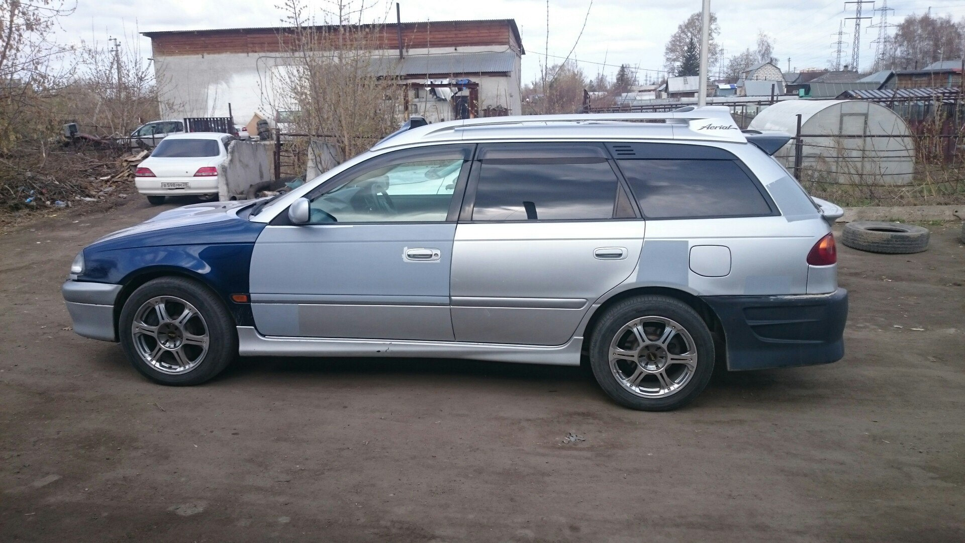 Toyota Caldina 2 поколение с люком