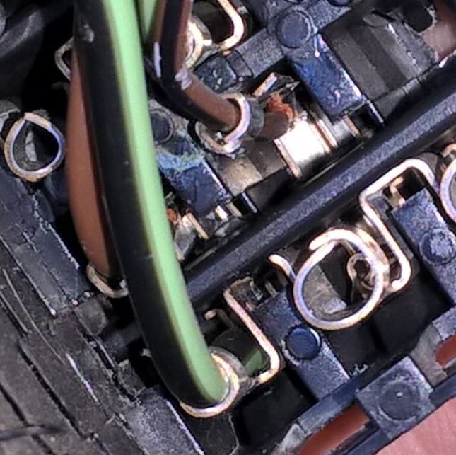 АСС в Сенсе на магнитолу "должен быть ну прям как к бабке не ходи ...