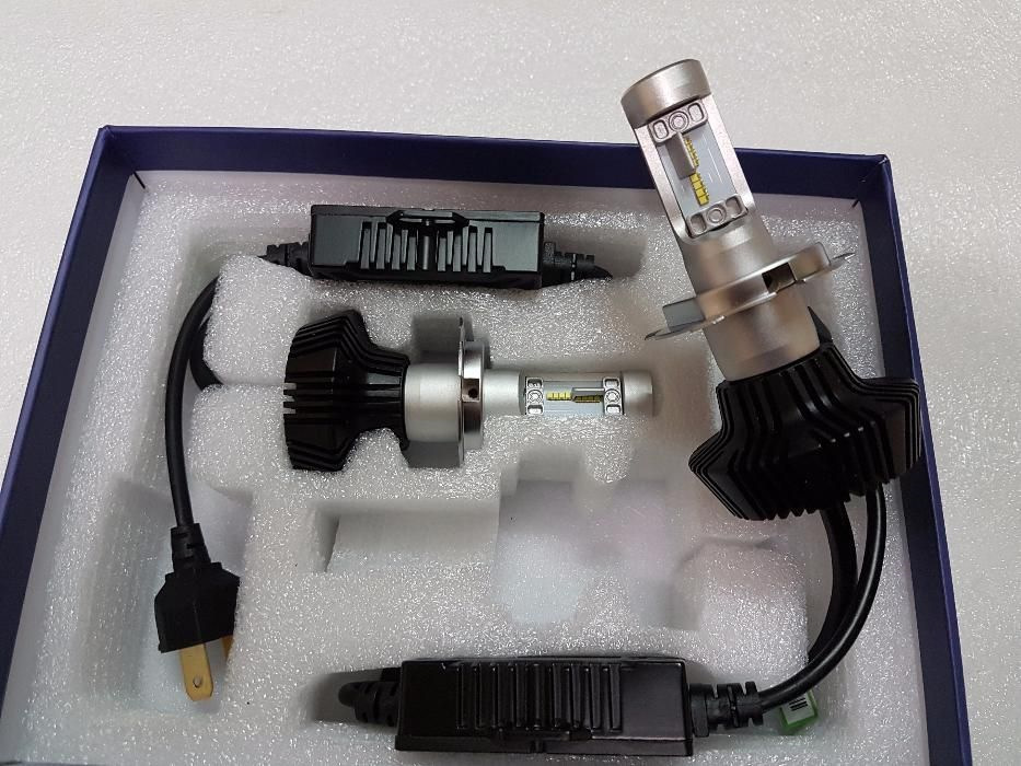 Лампы головного. Лампы диодные PIAA h4. Комплект led ламп головного света h11 Viper Laser Pro. Светодиодные лампы н4 Ниссан Хтрей. PIAA lef302 лампа светодиодная.