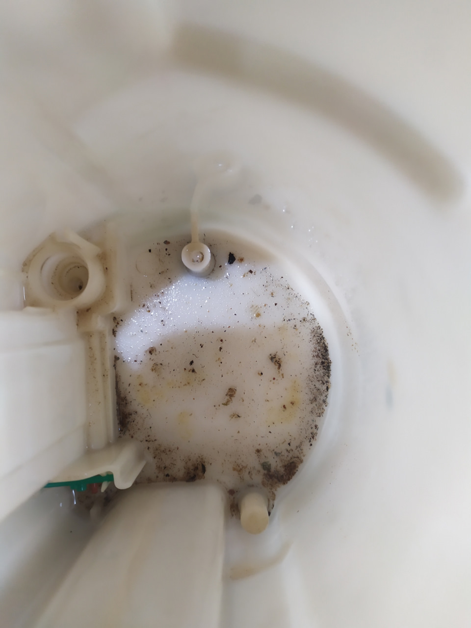 Замена фильтра для очистки бензина в баке. — Subaru Tribeca B9, 3 л ...