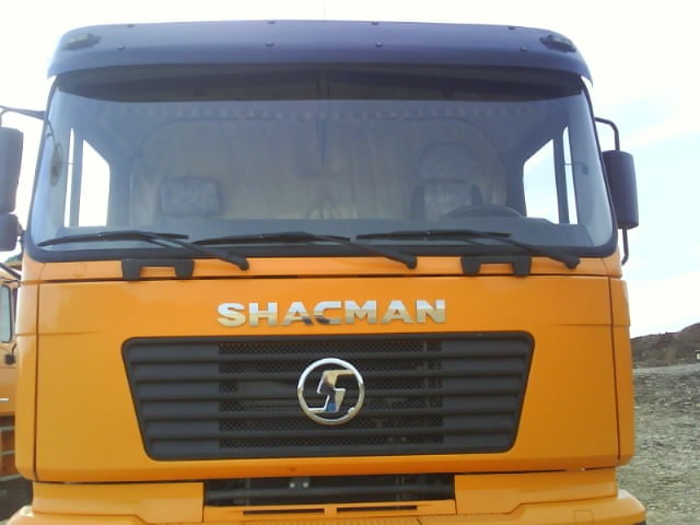 Продам шахман. Самосвал 28 кубов. Самосвал шакман с новой кабиной. Самосвал шакман с песком. Лизинг шакман.