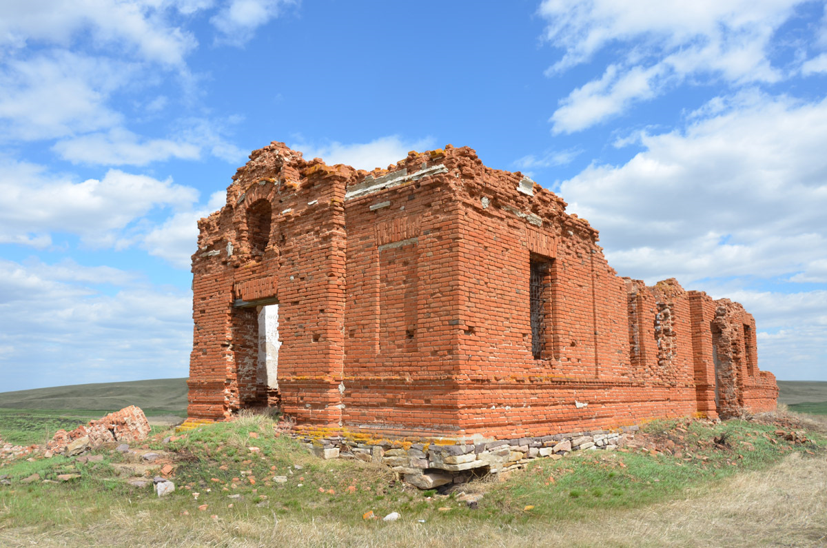 Олх северо казахстанская область. Село Нецветаевка Акмолинская область. Максимовка Кокчетавский район Церковь. Церковь в Казахстане. Заброшенные села Казахстана.