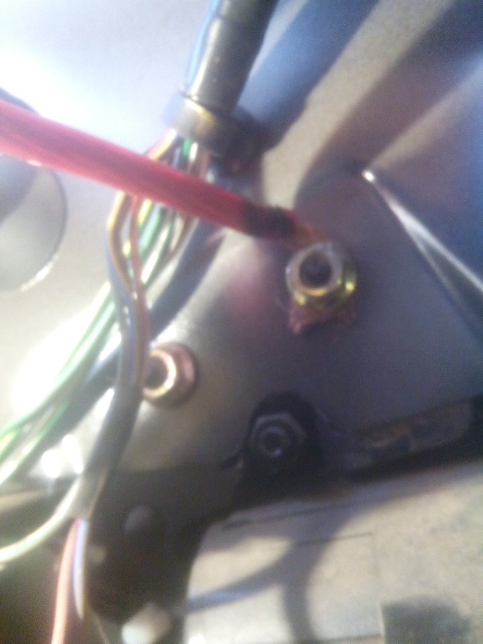 Саб на штатную магнитолу — BYD F3, 1,5 л, 2008 года | автозвук | DRIVE2