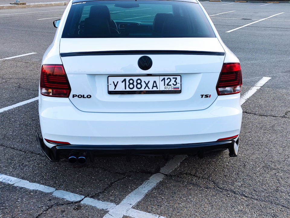 Элероны заднего бампера — Volkswagen Polo Sedan, 1,6 л, 2019 года ...