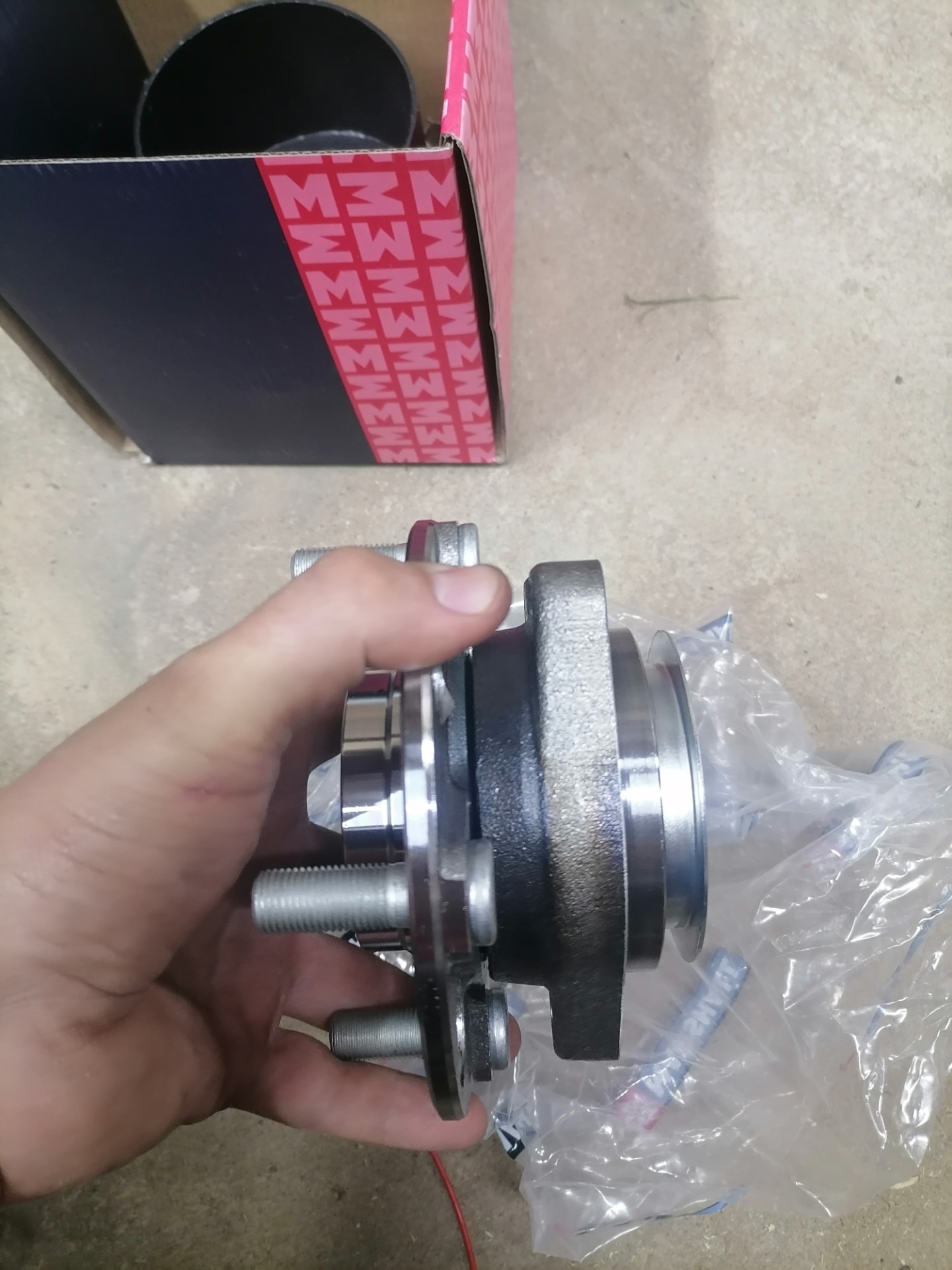 Замена передний правой ступицы MILES DB83007 на Marshall M8137535 ...