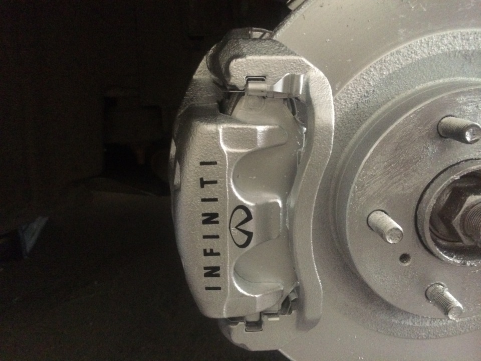 Стиль в мелочах или покраска суппортов Infiniti — Infiniti M (2G), 3,5 ...