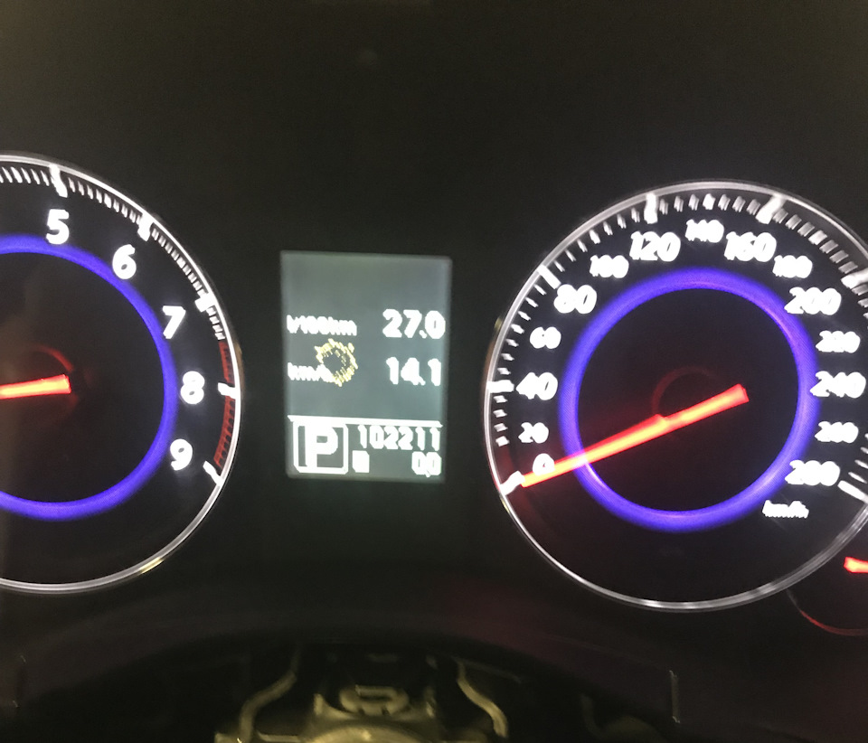 Замена дисплея панели приборов. — Infiniti FX (2G), 3,7 л, 2011 года ...