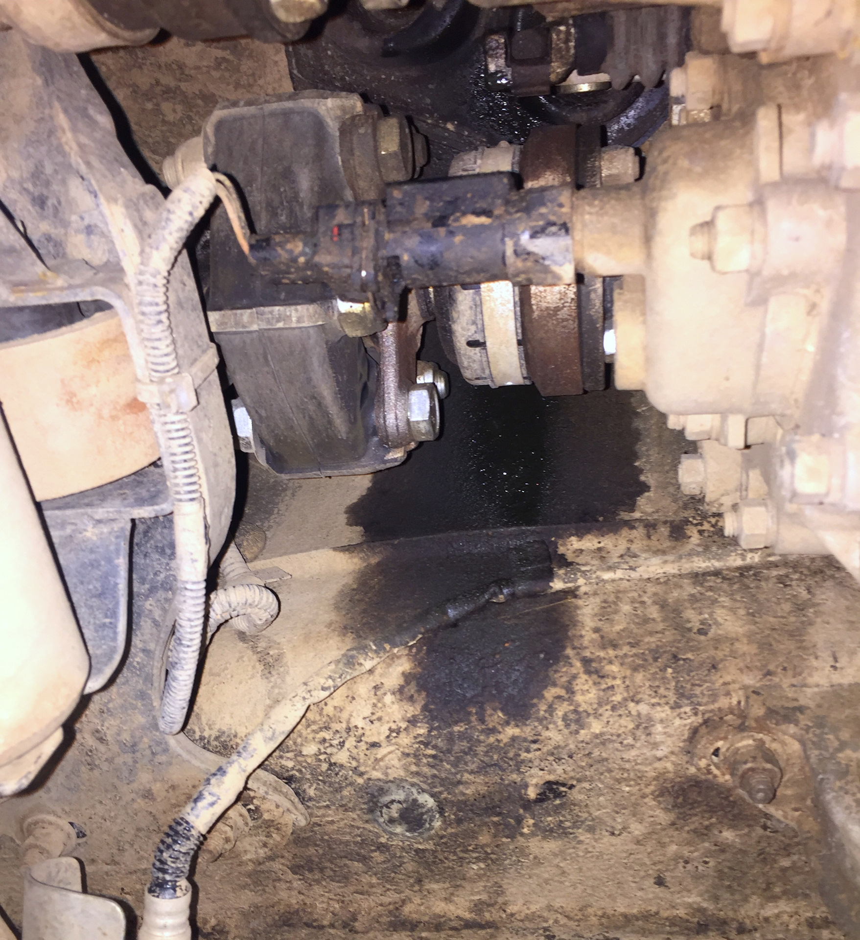 Установка уплотнительной резинки на решетку радиатора — Lada 4x4 3D, 1 ...