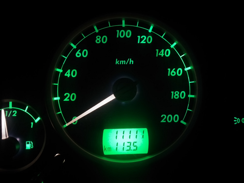 Синеглазка ночью — ГАЗ 3110, 2,3 л, 2001 года | просто так | DRIVE2