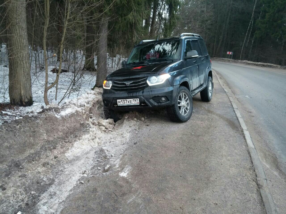 Фото дтп уаз патриот