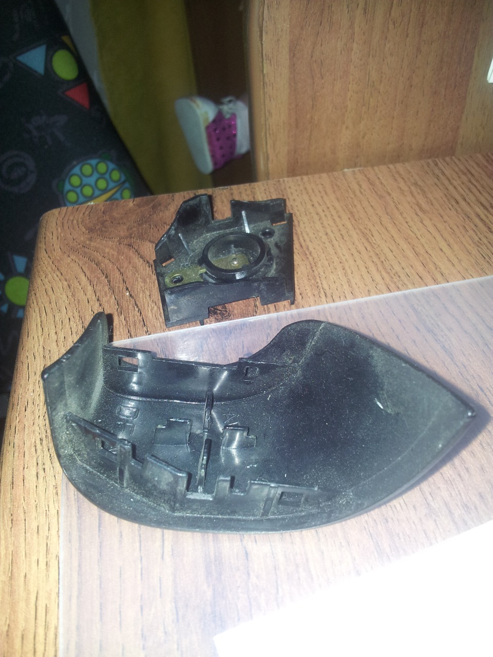 Кнопка клаксона отвалилась. — Volkswagen Caddy (2G), 1,9 л, 2001 года ...