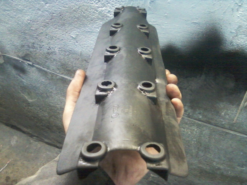 Замена прокладки под клапанной крышкой. — Audi 100 Avant (C3), 1,8 л ...