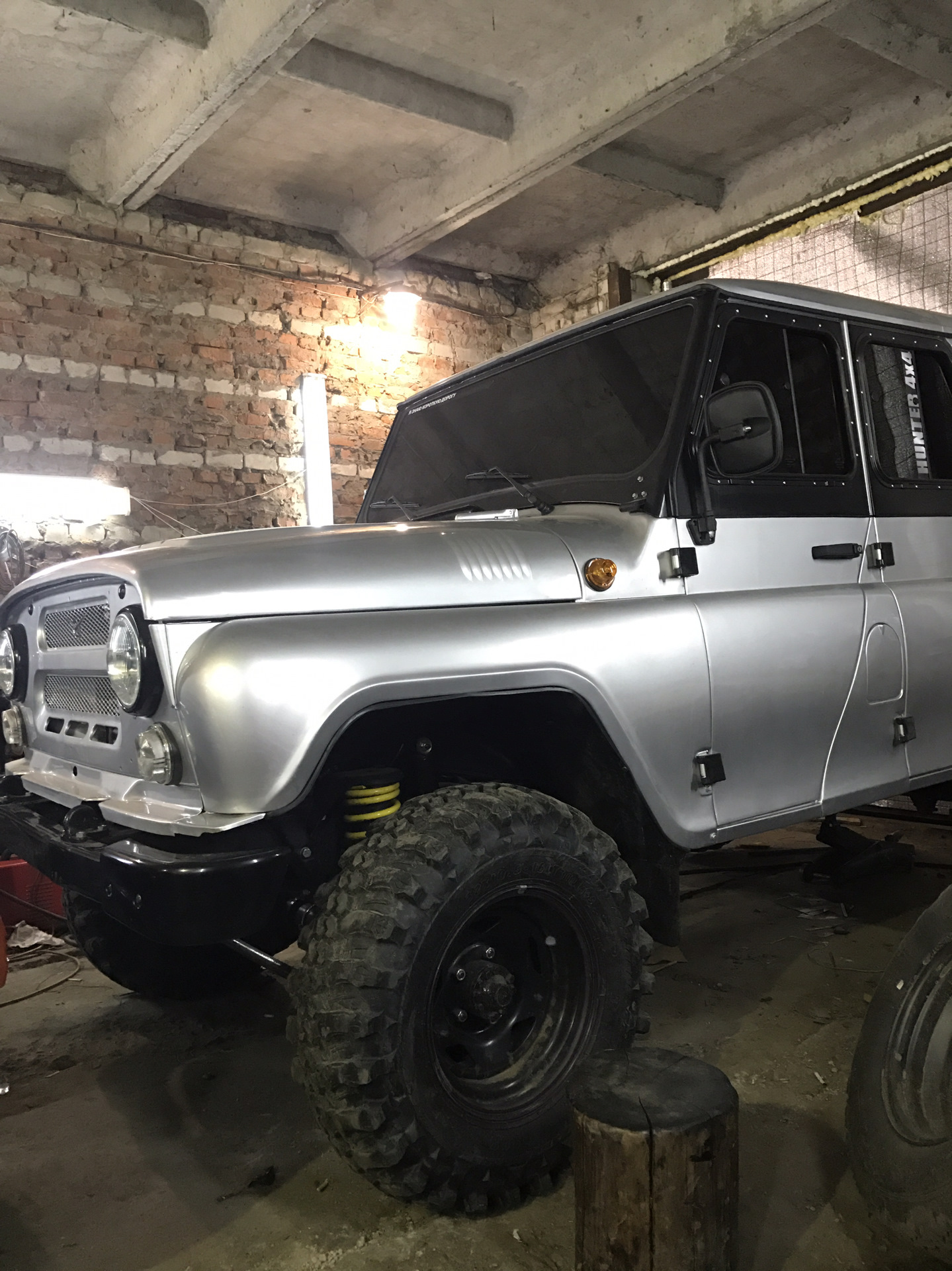 уаз хантер на 33 колесах. уаз хантер на 40 колесах. лифт уаз хантер. лифт уаз 3151. уаз лифт 50мм штатные колёса.