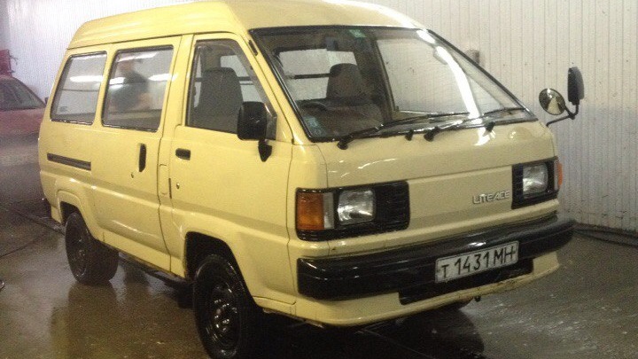 Айса отзывы. Тойота лит айс 1985. Toyota Lite Ace 92г. В. Toyota Lite Ace 86 год. Лит айс микроавтобус 1985 г.