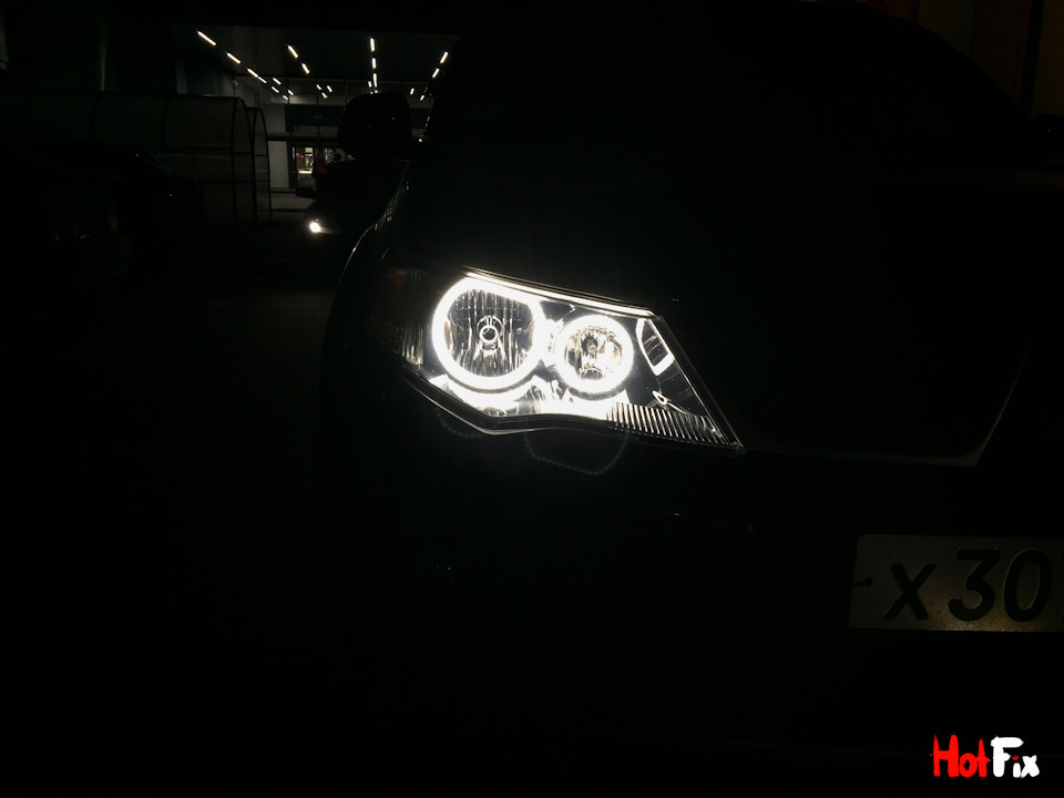 Mitsubishi Outlander XL — очень яркие ангельские глазки handmade ...